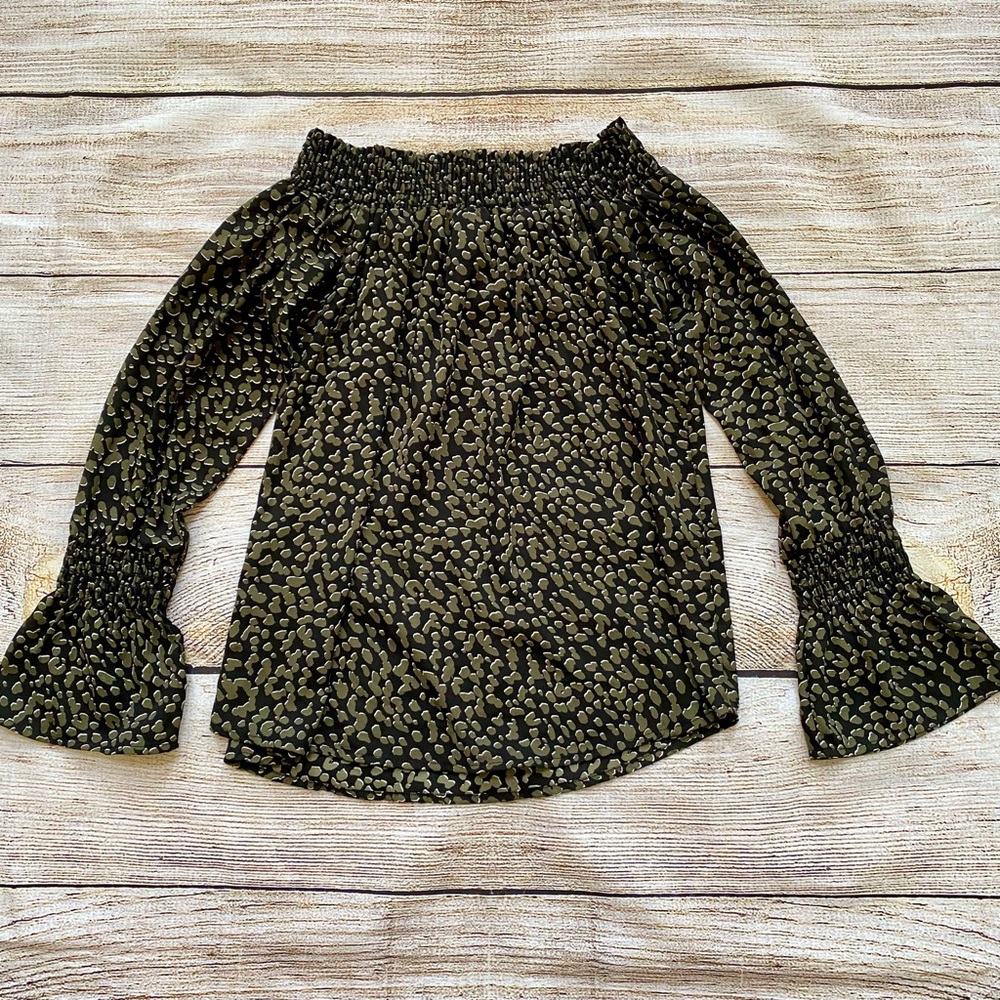 Allison Joy Black Grey Cheetah Print Cold Shoulder Blouse Ladies Sz XS